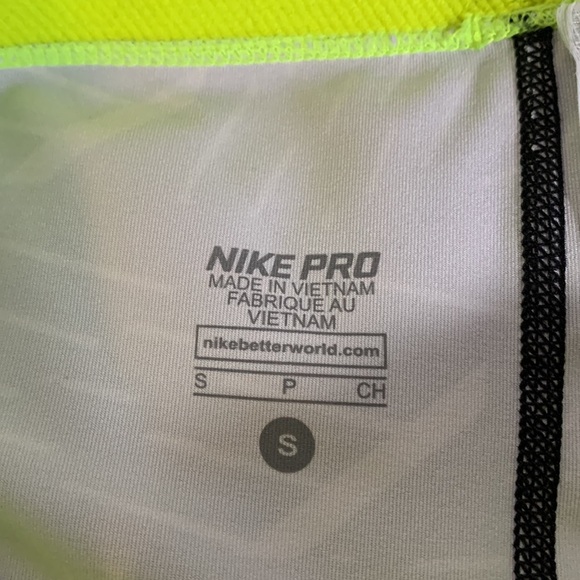 Nike Pro Black, White & Neon Green Geometric Print Cropped Leggings - Picture 7 of 8